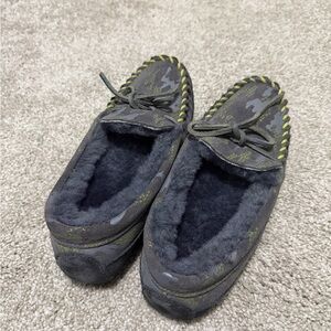 L.L. Bean Kids Wicked Good Camo Slippers size 3